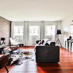 Hostnfly Apartments - Amazing Loft Style Appartment - Eiffel Tower